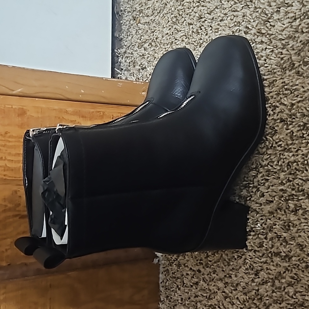 *FINAL* EVANS EXTRA WIDE ZIPPERED FRONT HEELED BOOTIES: BLACK: NWT: UK 6